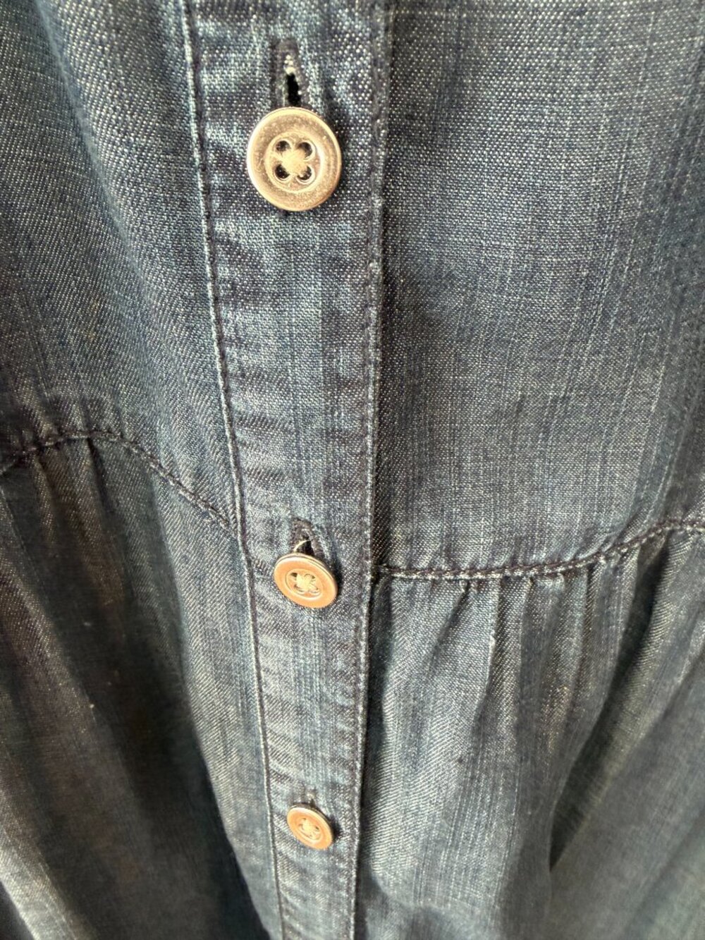 Chico's denim tencel dress in a 4 which is xxl - Picture 2 of 4